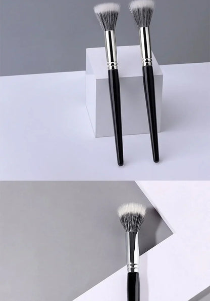 Pointillator brush Blush brush Pure wool flat head Cangzhou makeup brush Soft bristle wooden handle Beauty tool
